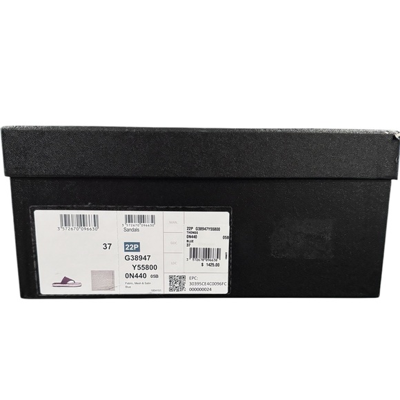 CHANEL Thong Slides Espadrilles Sandal Size 37 NEW - Picture 16 of 16